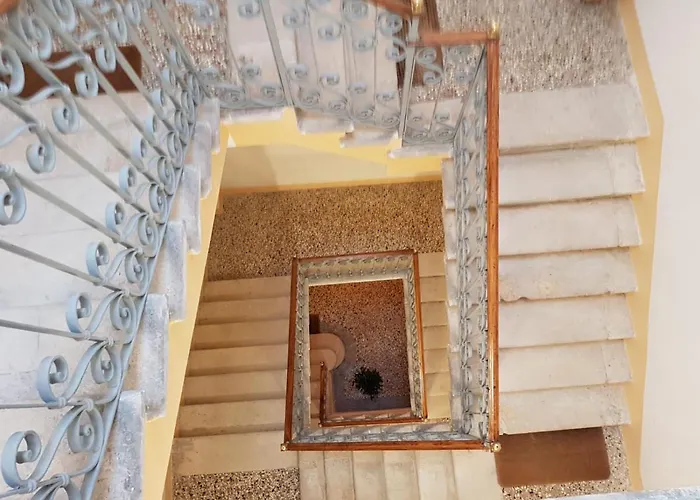 Residenza Emilia * Венеция